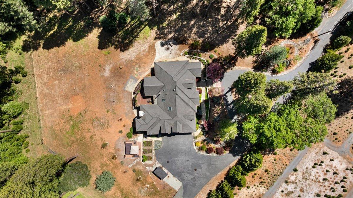Grass Valley, California, 95945, United States, 4 Bedrooms Bedrooms, ,4 BathroomsBathrooms,Residential,Active,1798051