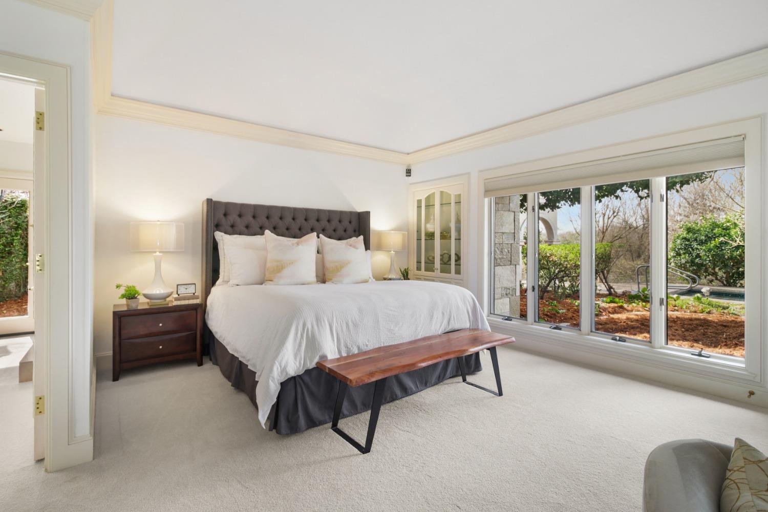 Sacramento, California, 95827, United States, 6 Bedrooms Bedrooms, ,7 BathroomsBathrooms,Residential,Active,1898041