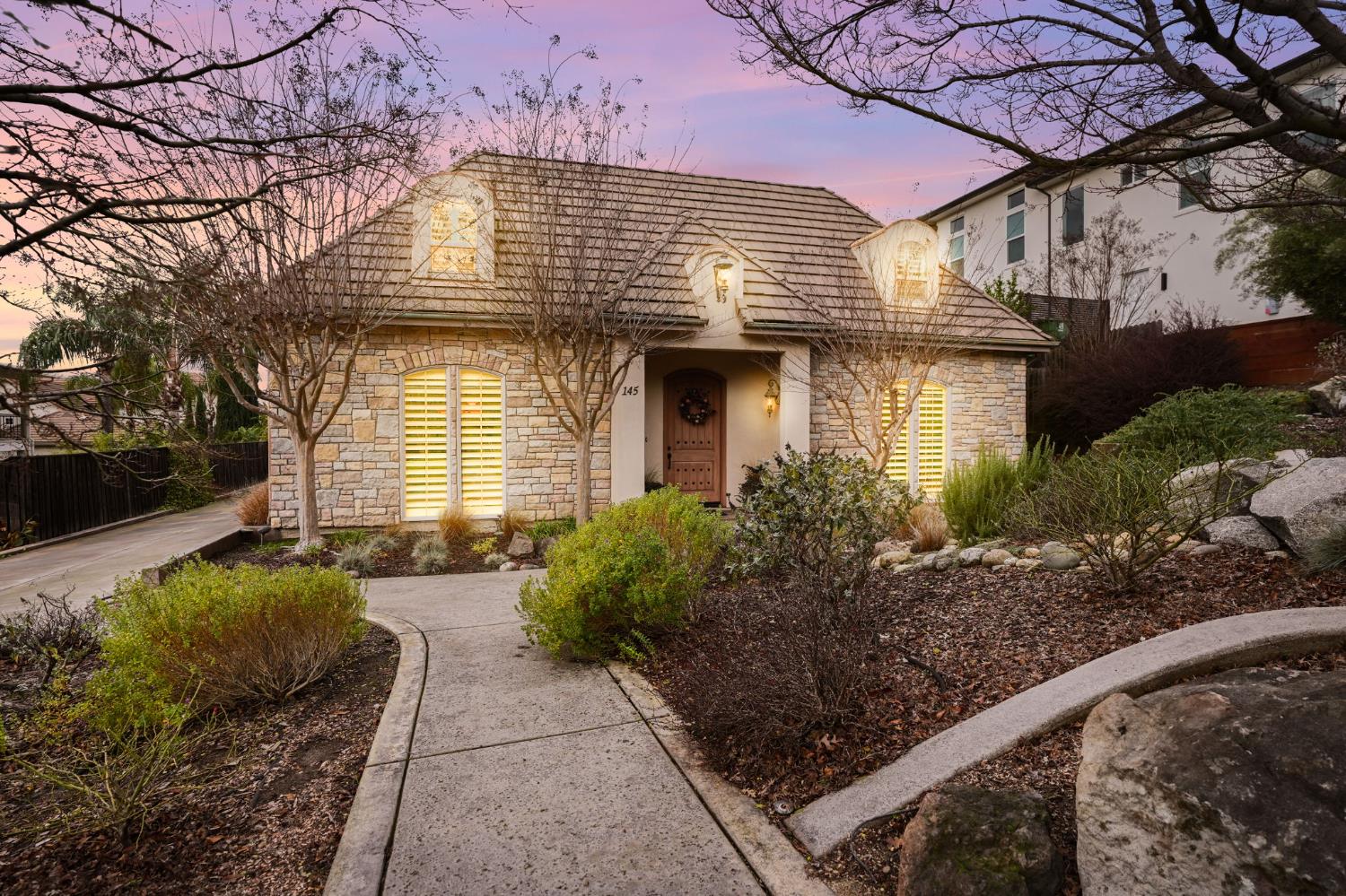 Folsom, California, 95630, United States, 4 Bedrooms Bedrooms, ,4 BathroomsBathrooms,Residential,Active,2008257