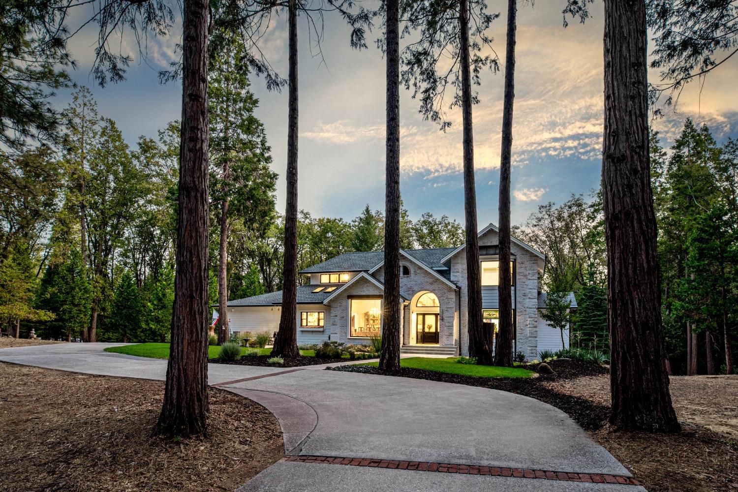 Nevada City, California, 95959, United States, 4 Bedrooms Bedrooms, ,5 BathroomsBathrooms,Residential,Active,1808164