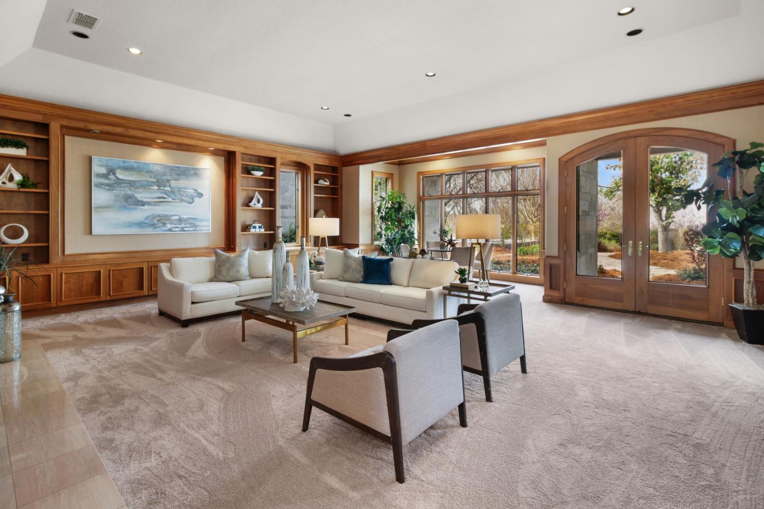 Sacramento, California, 95827, United States, 6 Bedrooms Bedrooms, ,7 BathroomsBathrooms,Residential,Active,1898041