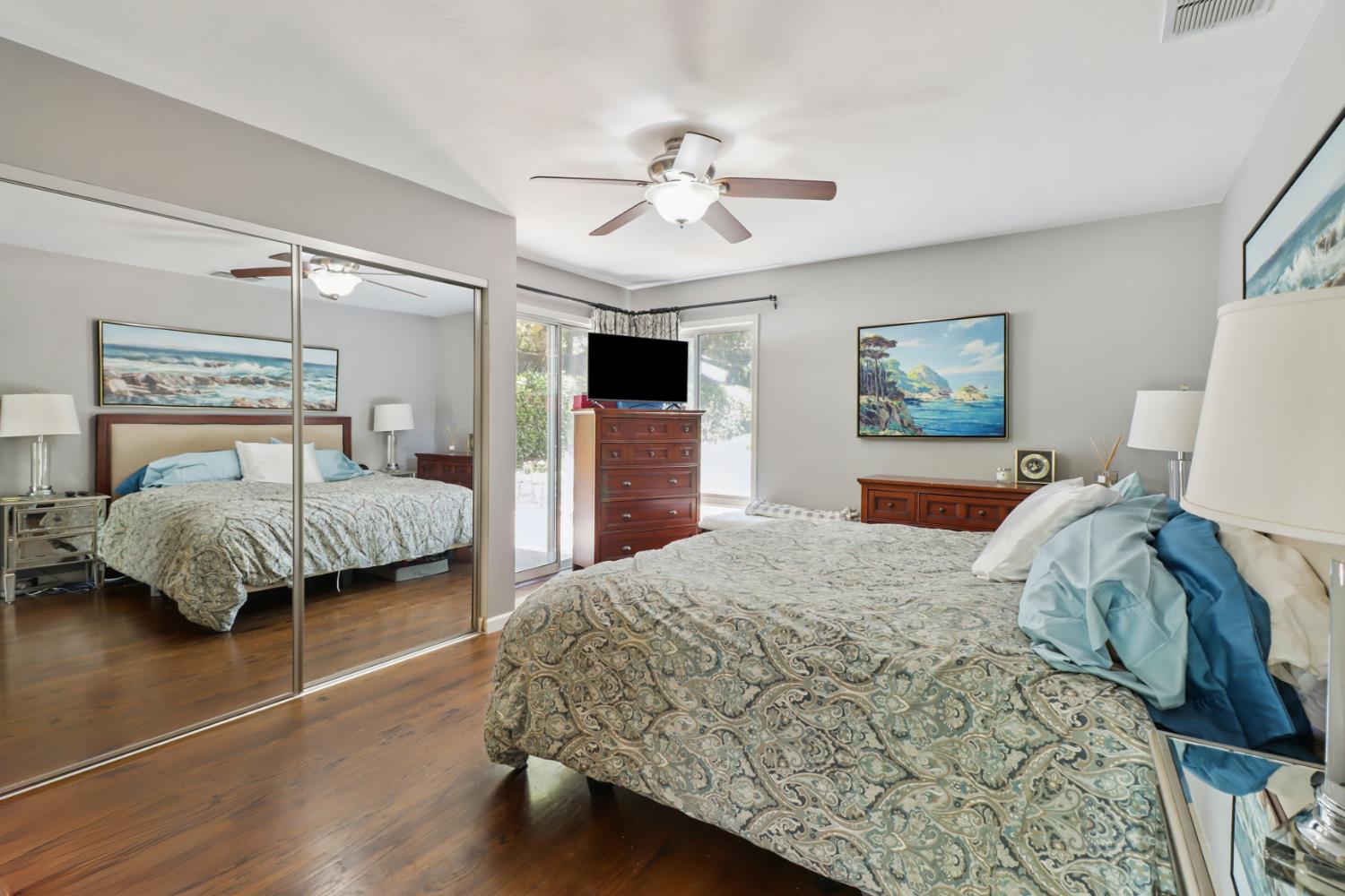 Carmichael, California, 95608, United States, 4 Bedrooms Bedrooms, ,3 BathroomsBathrooms,Residential,Active,1904149