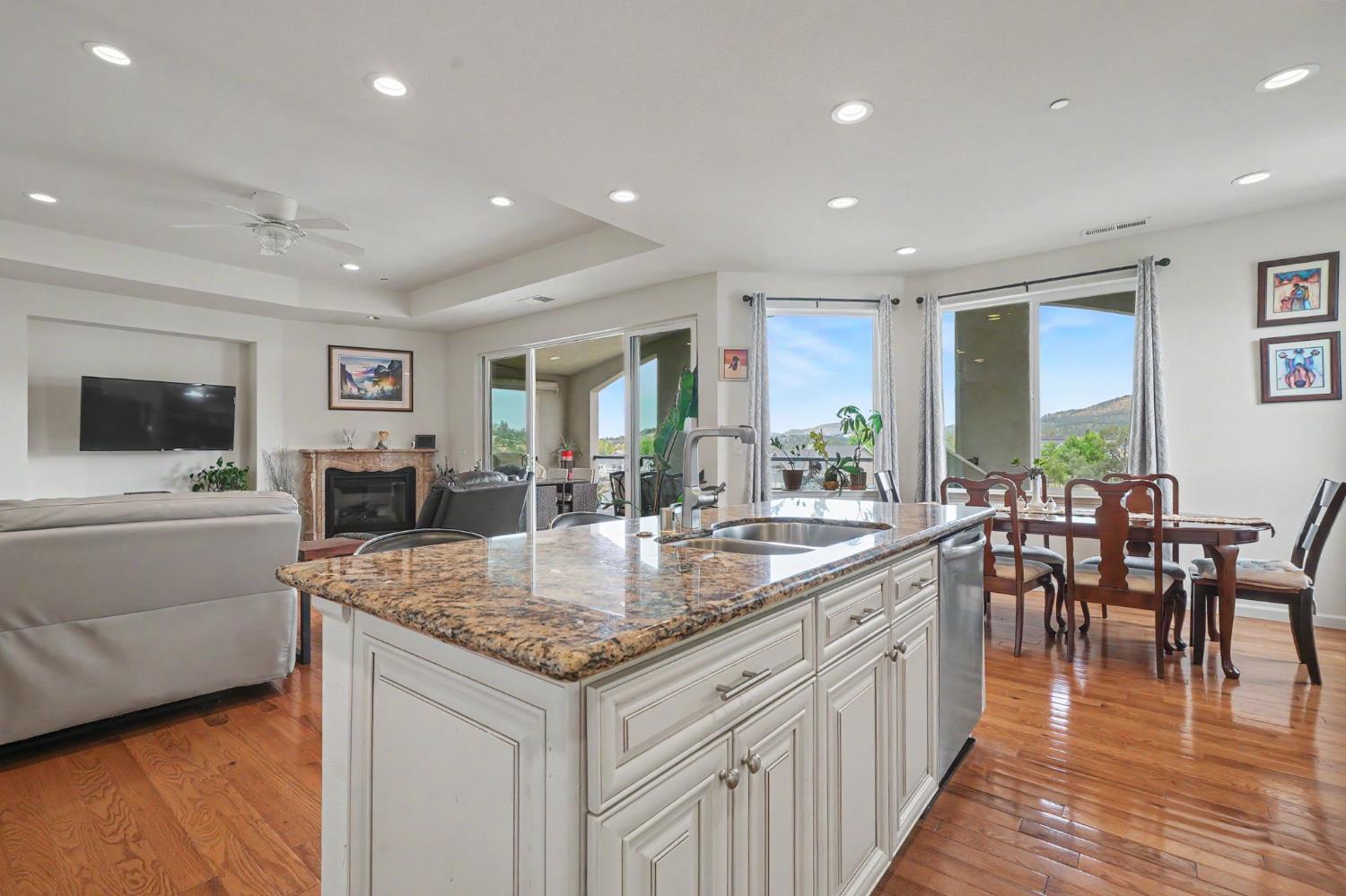 Copperopolis, California, 95228, United States, 3 Bedrooms Bedrooms, ,3 BathroomsBathrooms,Residential,Active,2052096