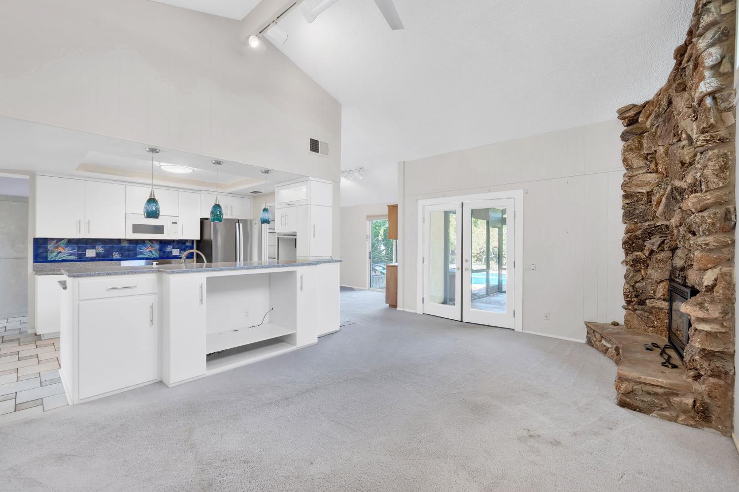 Davis, California, 95618, United States, 5 Bedrooms Bedrooms, ,4 BathroomsBathrooms,Residential,Active,1960157