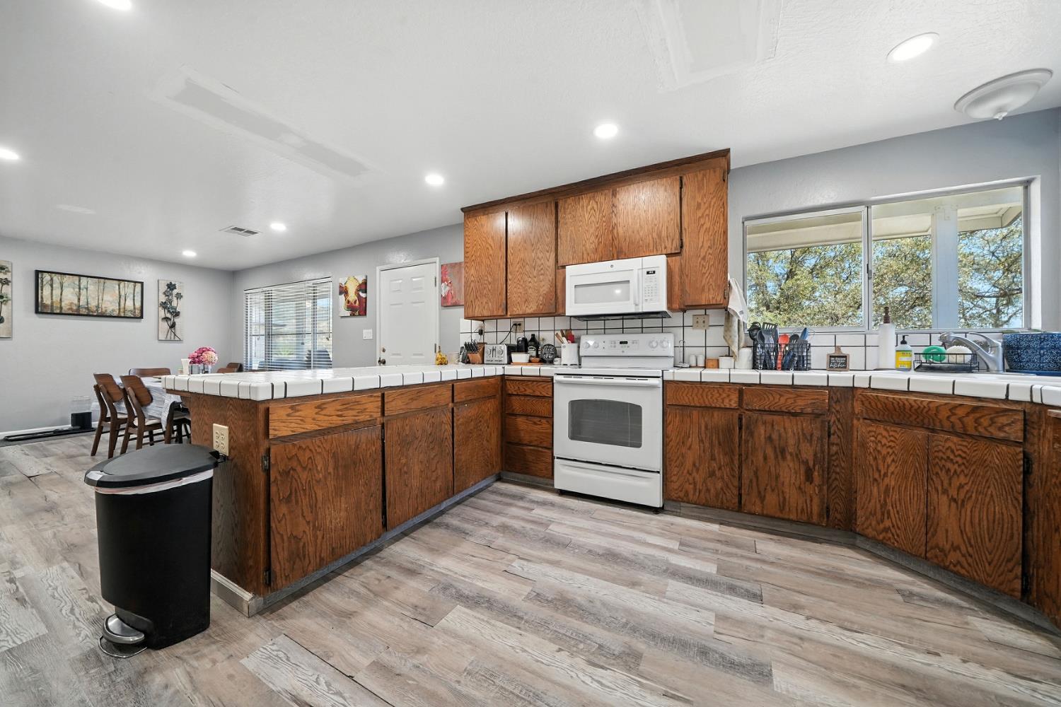 Angels Camp, California, 95222, United States, 3 Bedrooms Bedrooms, ,2 BathroomsBathrooms,Residential,Active,1942399