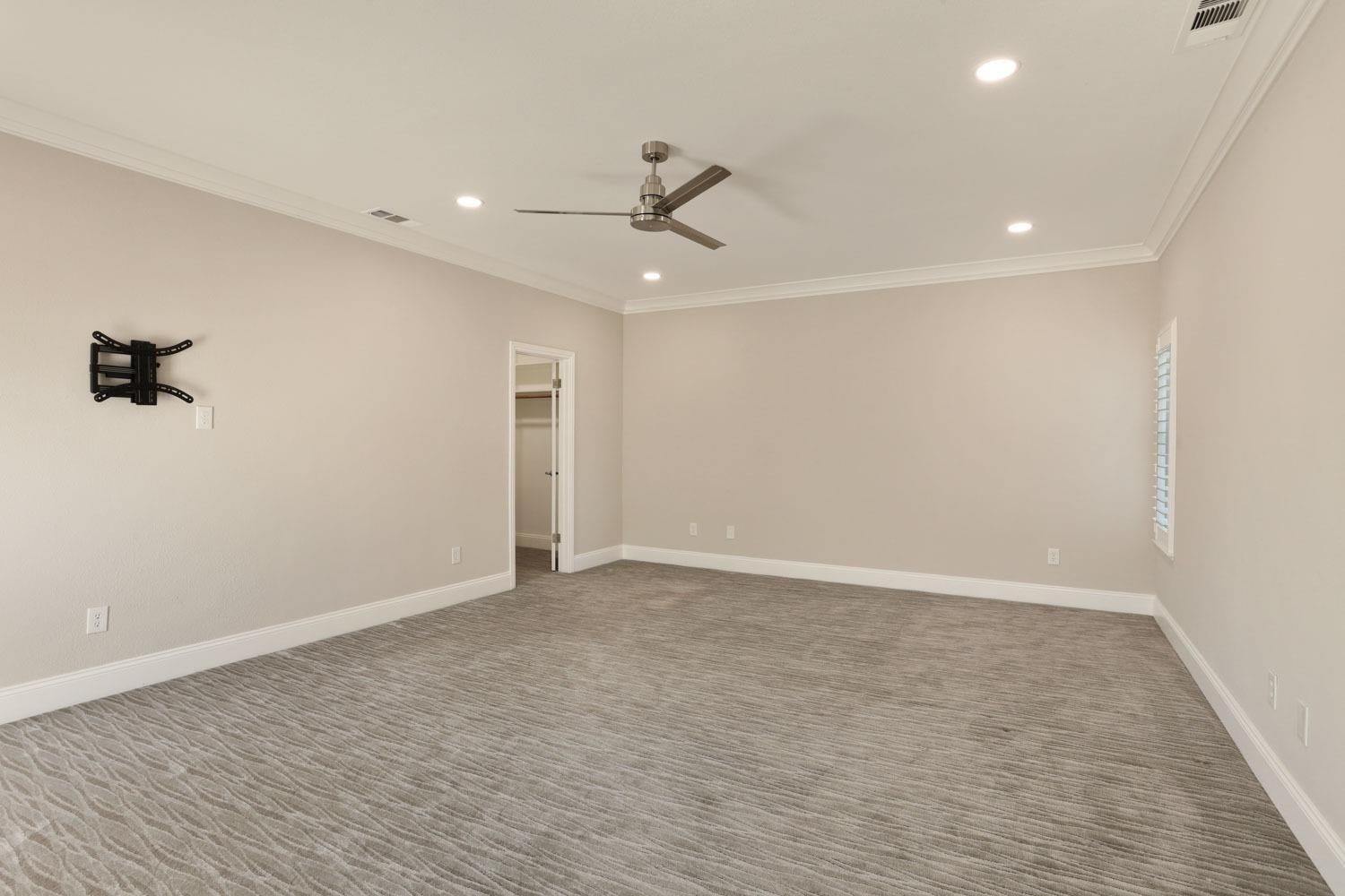 Manteca, California, 95336, United States, 4 Bedrooms Bedrooms, ,3 BathroomsBathrooms,Residential,Active,1946532