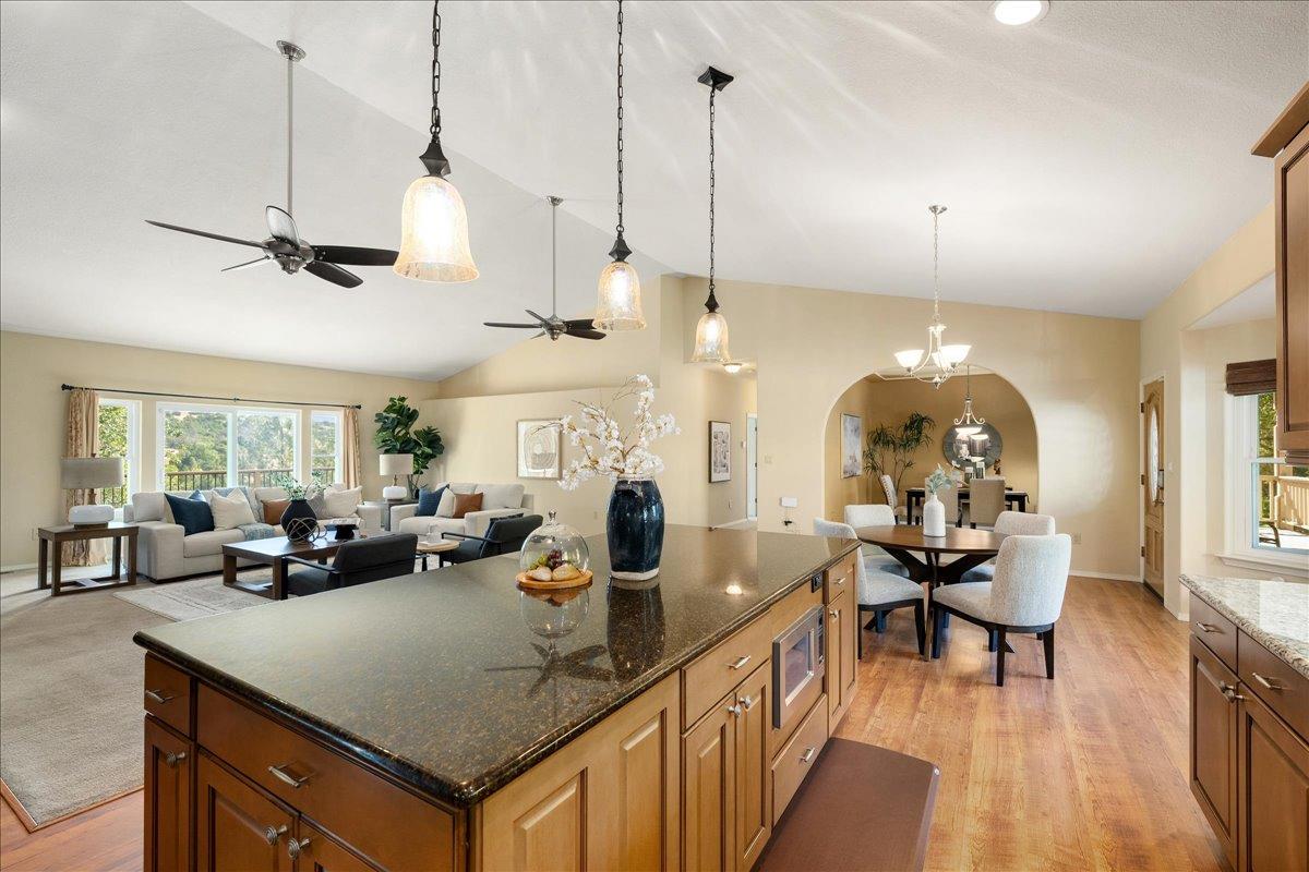 Newcastle, California, 95658, United States, 3 Bedrooms Bedrooms, ,3 BathroomsBathrooms,Residential,Active,1798198