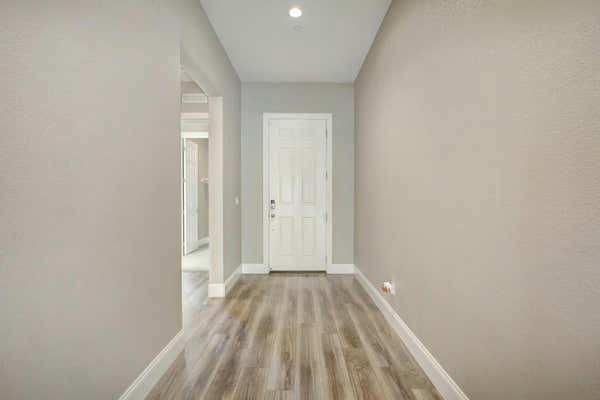 8053 CRANE HAWK CT, SACRAMENTO, CA 95829, photo 4 of 80