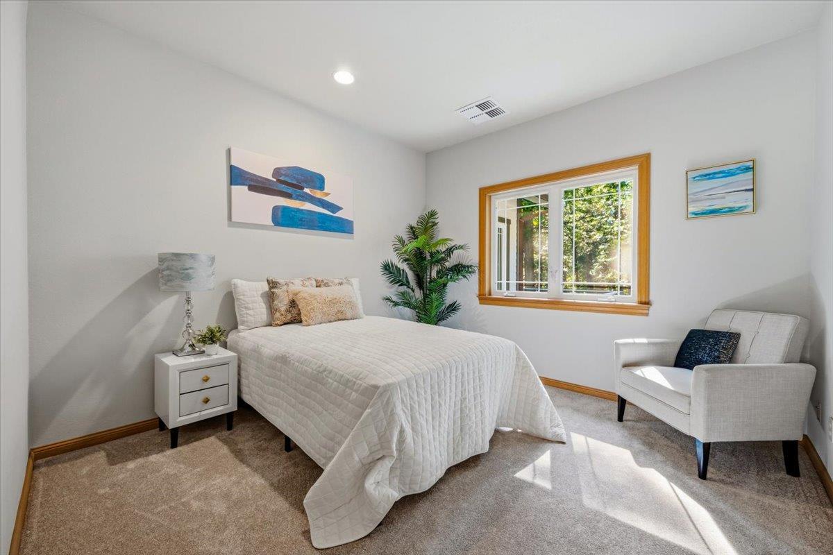 Nevada City, California, 95959, United States, 3 Bedrooms Bedrooms, ,3 BathroomsBathrooms,Residential,Active,2043425