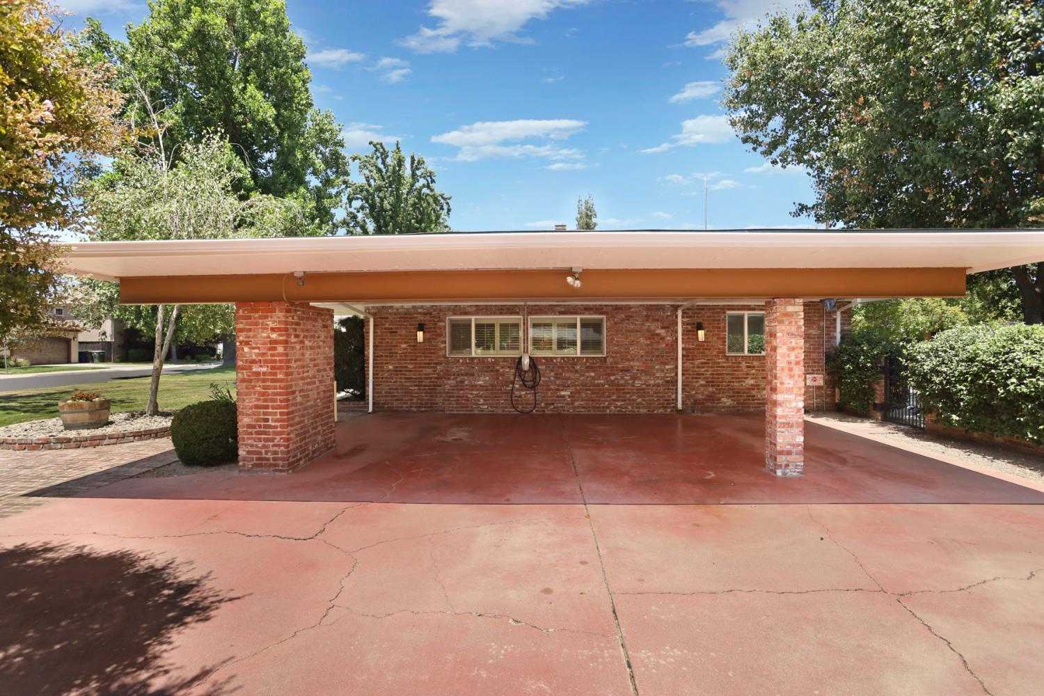 Modesto, California, 95350, United States, 4 Bedrooms Bedrooms, ,3 BathroomsBathrooms,Residential,Active,1877804