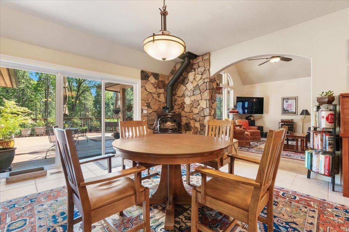 Grass Valley, California, 95945, United States, 4 Bedrooms Bedrooms, ,4 BathroomsBathrooms,Residential,Active,1798051