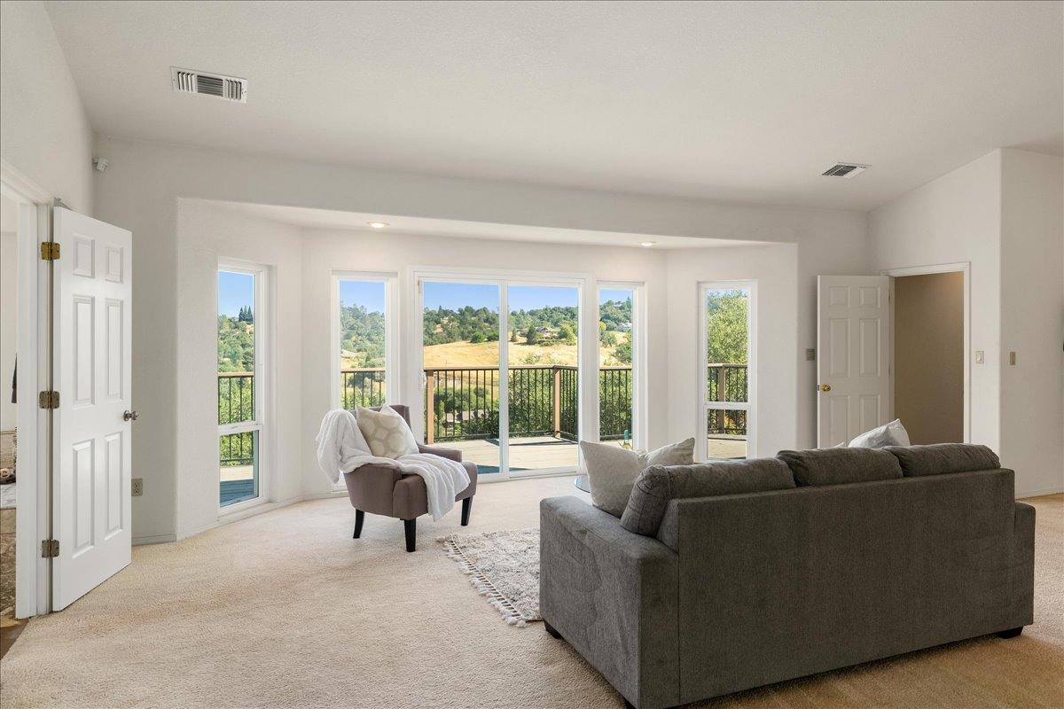 Newcastle, California, 95658, United States, 3 Bedrooms Bedrooms, ,3 BathroomsBathrooms,Residential,Active,1798198