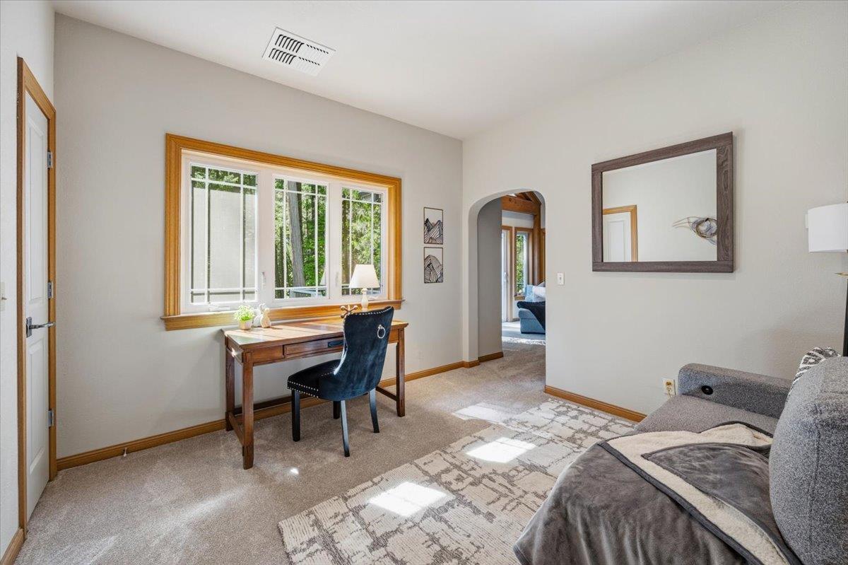 Nevada City, California, 95959, United States, 3 Bedrooms Bedrooms, ,3 BathroomsBathrooms,Residential,Active,2043425