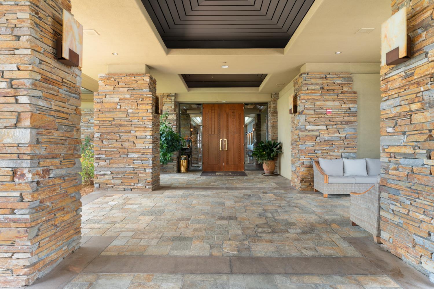 El Dorado Hills, California, 95762, United States, 3 Bedrooms Bedrooms, ,3 BathroomsBathrooms,Residential,Active,2044534