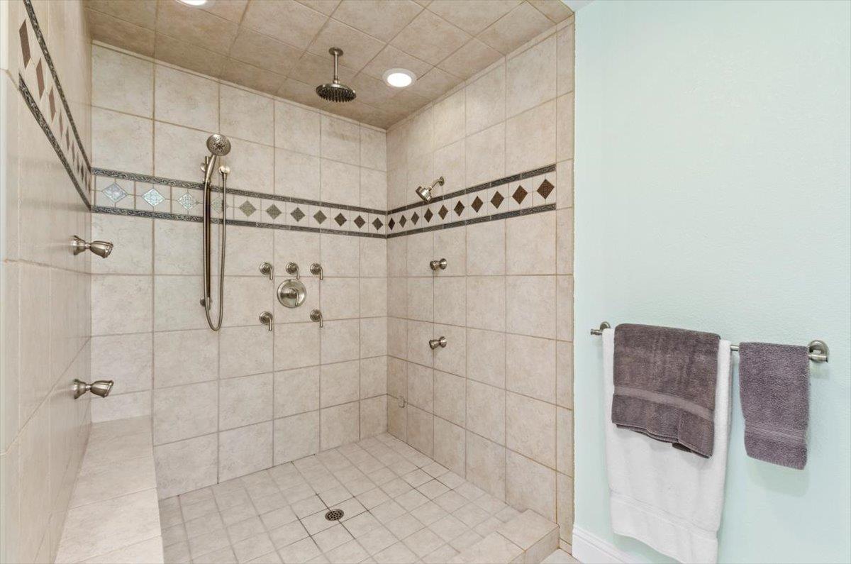 El Dorado Hills, California, 95762, United States, 4 Bedrooms Bedrooms, ,3 BathroomsBathrooms,Residential,Active,1894237