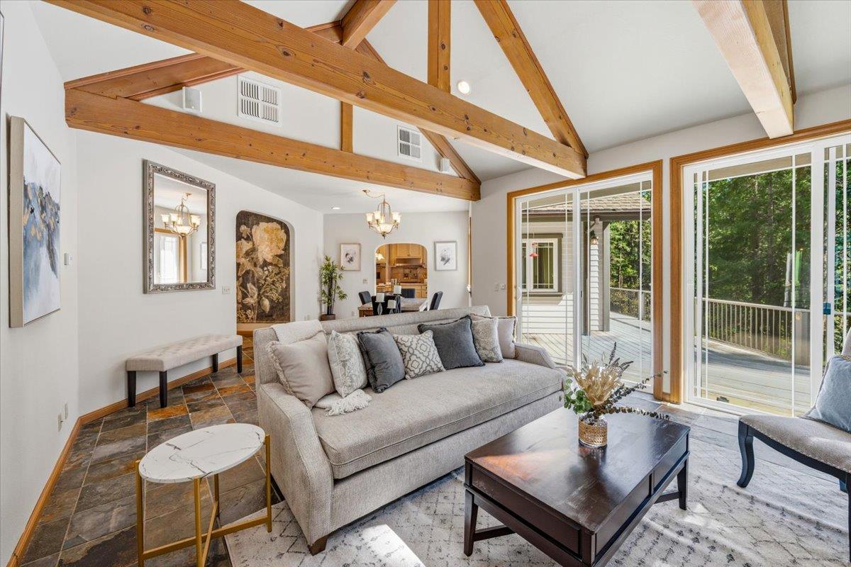 Nevada City, California, 95959, United States, 3 Bedrooms Bedrooms, ,3 BathroomsBathrooms,Residential,Active,2043425