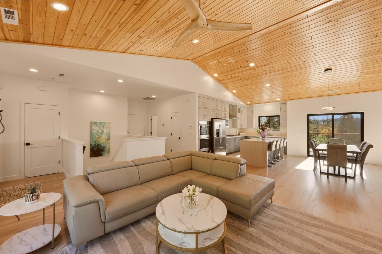 Arnold, California, 95223, United States, 4 Bedrooms Bedrooms, ,3 BathroomsBathrooms,Residential,Active,2039055