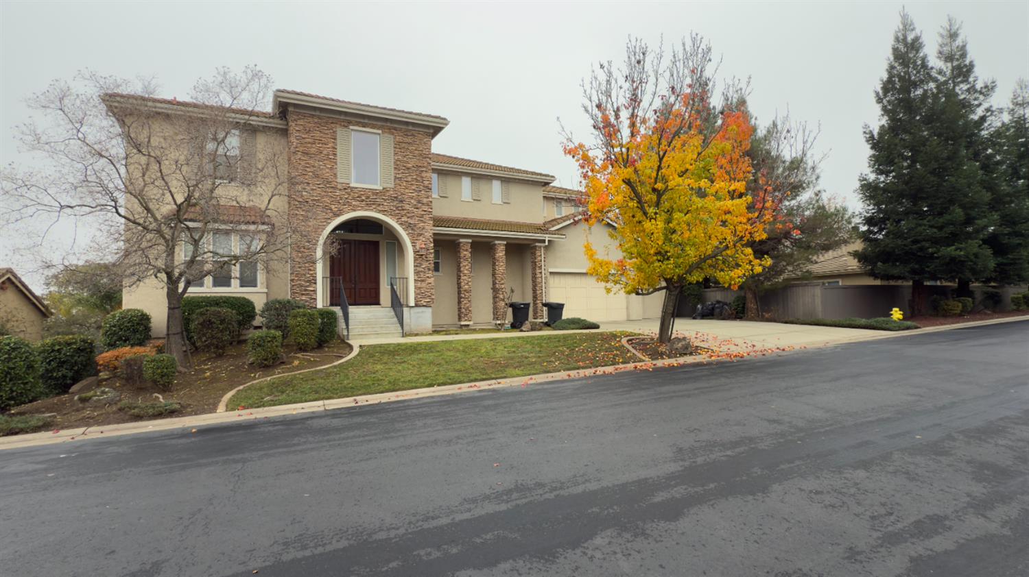 Roseville, California, 95661, United States, 5 Bedrooms Bedrooms, ,4 BathroomsBathrooms,Residential,Active,2006825