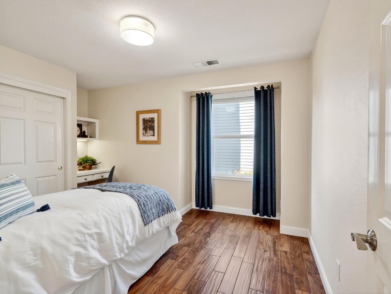 Davis, California, 95618, United States, 5 Bedrooms Bedrooms, ,3 BathroomsBathrooms,Residential,Active,2015823