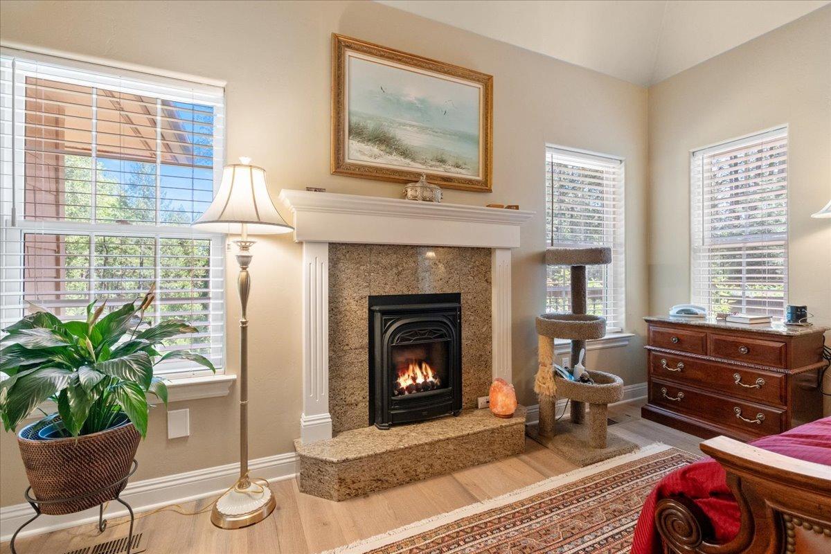 Grass Valley, California, 95945, United States, 4 Bedrooms Bedrooms, ,4 BathroomsBathrooms,Residential,Active,2015811