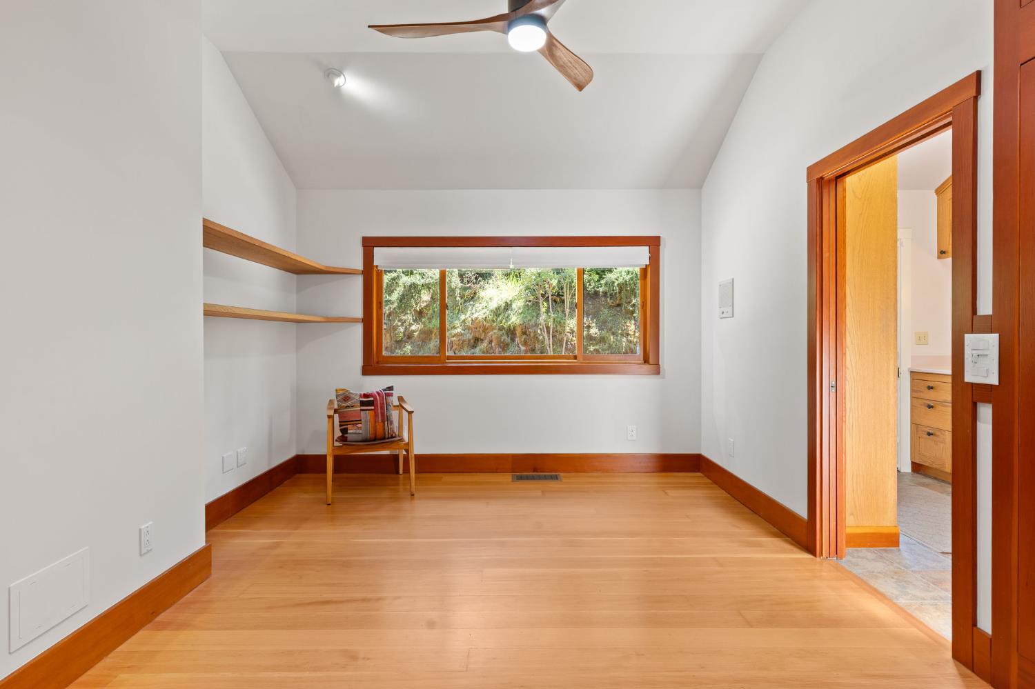 Sutter Creek, California, 95685, United States, 2 Bedrooms Bedrooms, ,4 BathroomsBathrooms,Residential,Active,2038151
