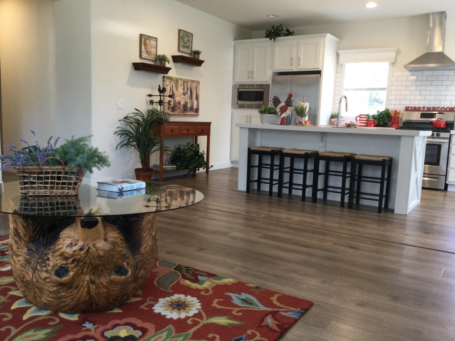 Pollock Pines, California, 95726, United States, 4 Bedrooms Bedrooms, ,3 BathroomsBathrooms,Residential,Active,1880012