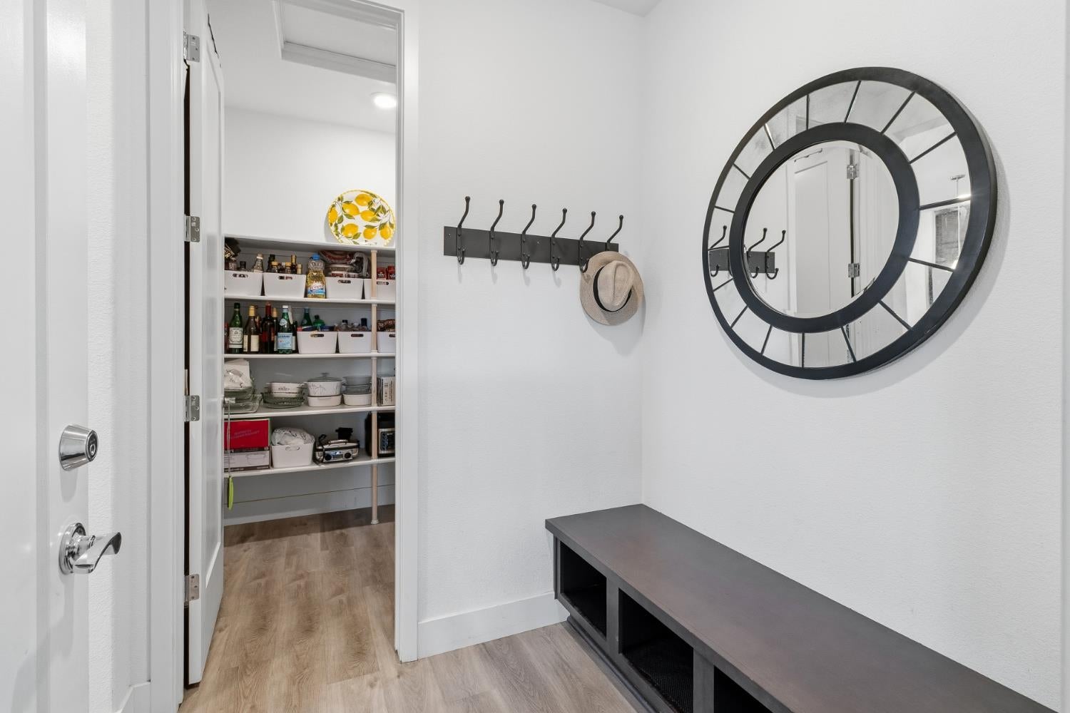 West Sacramento, California, 95605, United States, 3 Bedrooms Bedrooms, ,4 BathroomsBathrooms,Residential,Active,2008265