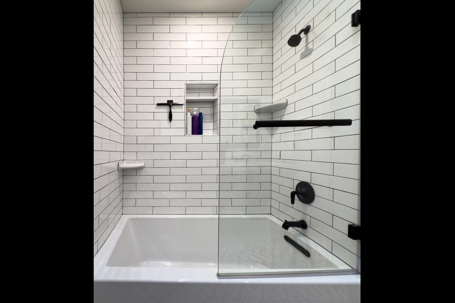 Nevada City, California, 95959, United States, 4 Bedrooms Bedrooms, ,5 BathroomsBathrooms,Residential,Active,1808164