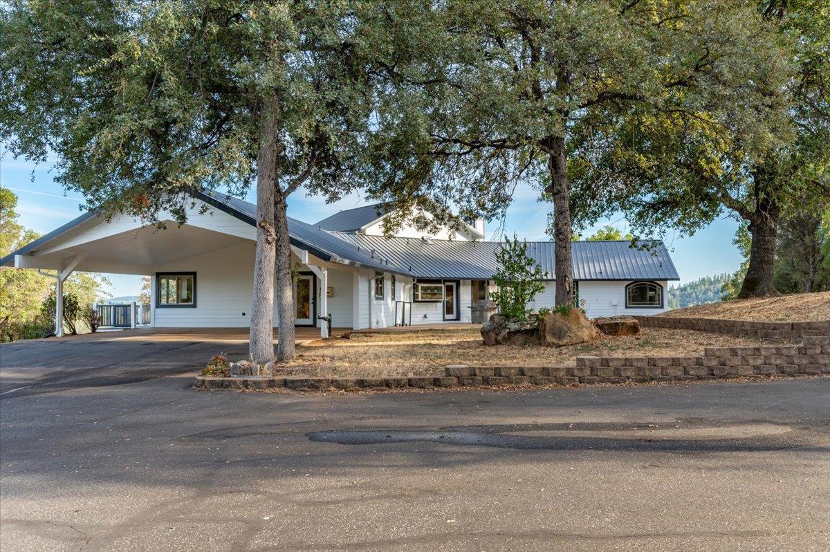 Penn Valley, California, 95946, United States, 4 Bedrooms Bedrooms, ,5 BathroomsBathrooms,Residential,Active,1941359