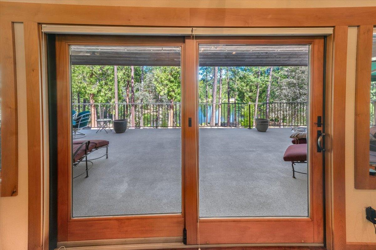 Nevada City, California, 95959, United States, 4 Bedrooms Bedrooms, ,4 BathroomsBathrooms,Residential,Active,2043131
