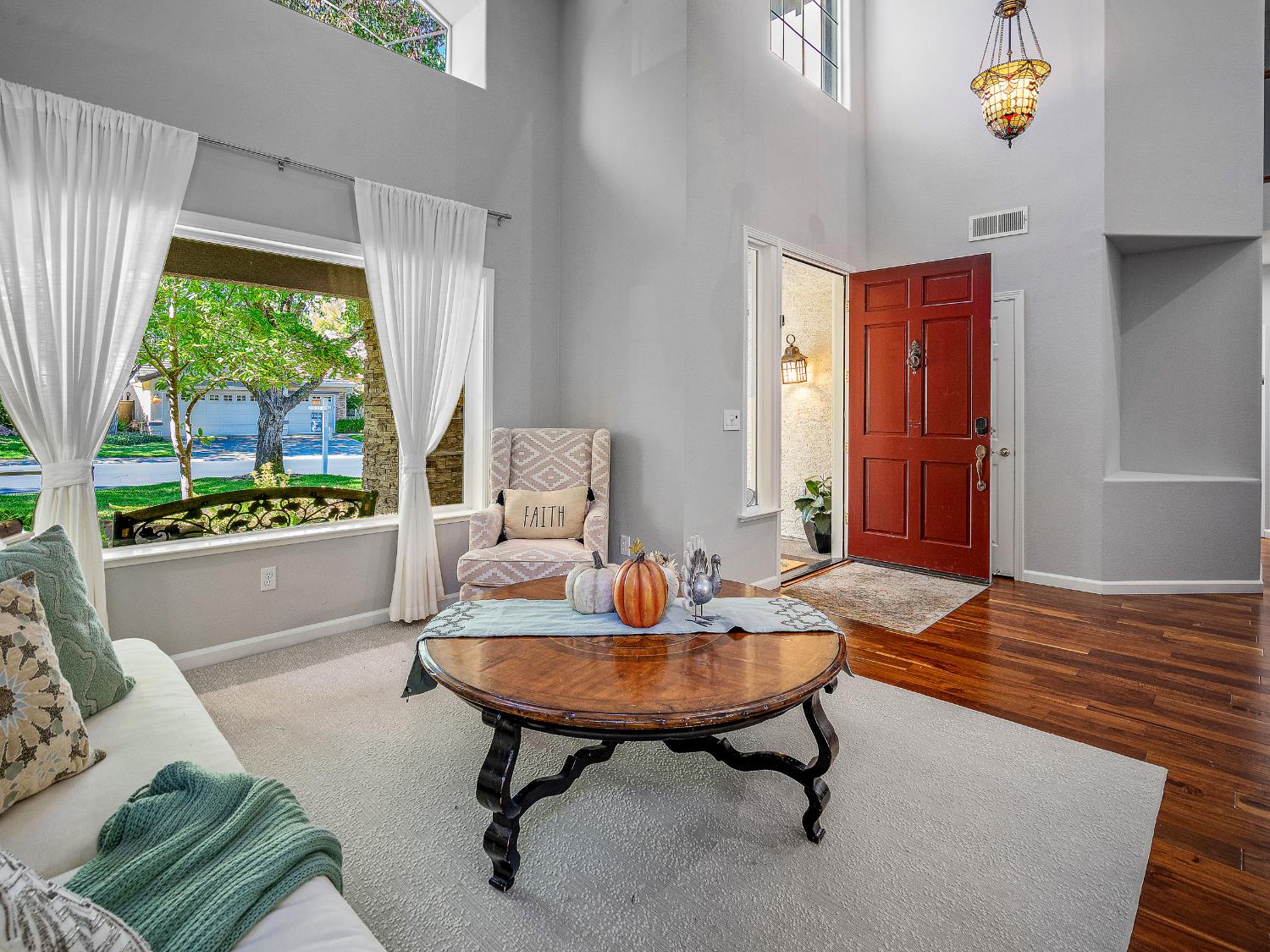 El Dorado Hills, California, 95762, United States, 4 Bedrooms Bedrooms, ,3 BathroomsBathrooms,Residential,Active,1967105