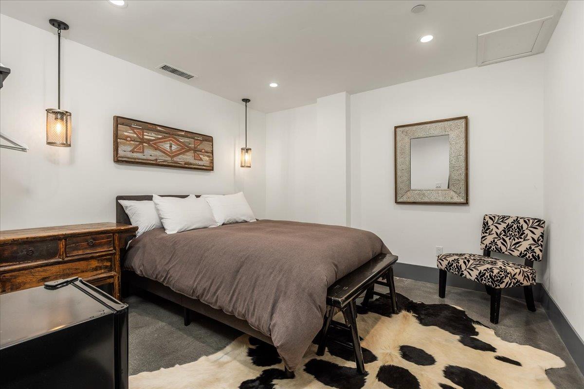 Nevada City, California, 95959, United States, 7 Bedrooms Bedrooms, ,5 BathroomsBathrooms,Residential,Active,2011864