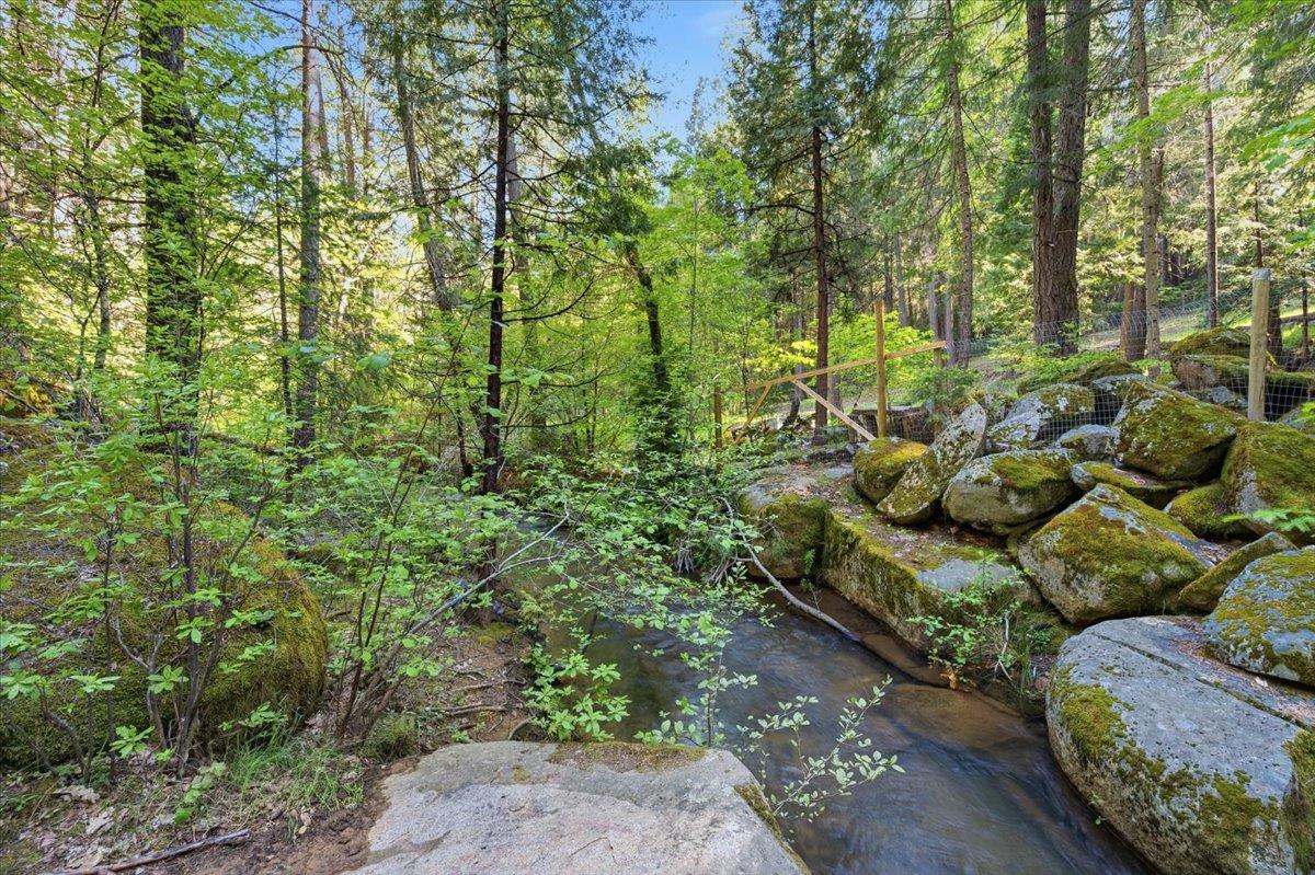Nevada City, California, 95959, United States, 3 Bedrooms Bedrooms, ,3 BathroomsBathrooms,Residential,Active,2043425