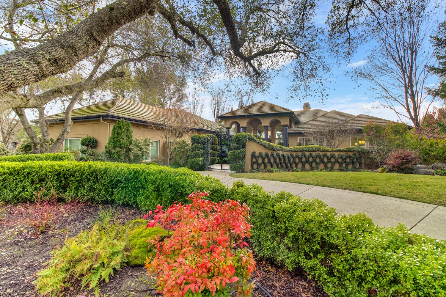 Granite Bay, California, 95746, United States, 4 Bedrooms Bedrooms, ,4 BathroomsBathrooms,Residential,Active,2045564