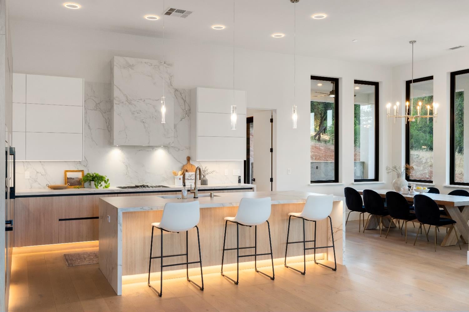 Newcastle, California, 95658, United States, 5 Bedrooms Bedrooms, ,5 BathroomsBathrooms,Residential,Active,1989749