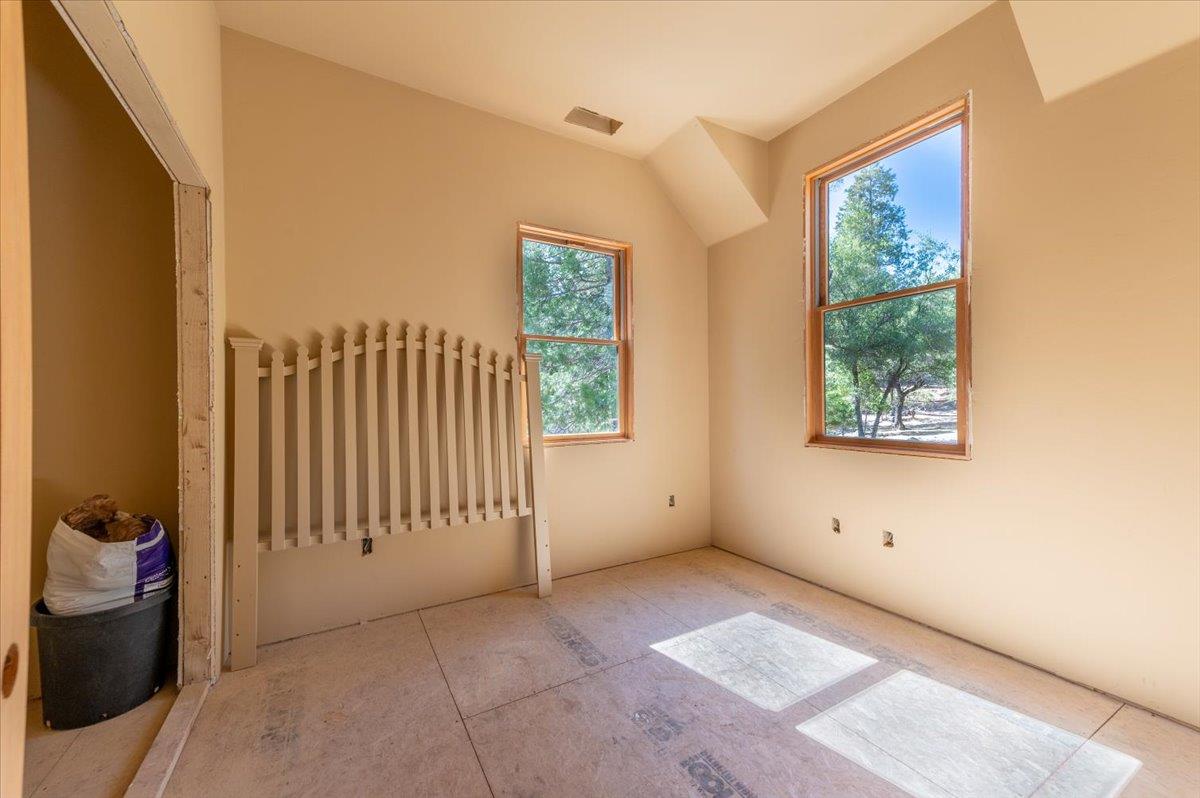 Nevada City, California, 95959, United States, 4 Bedrooms Bedrooms, ,4 BathroomsBathrooms,Residential,Active,2043131