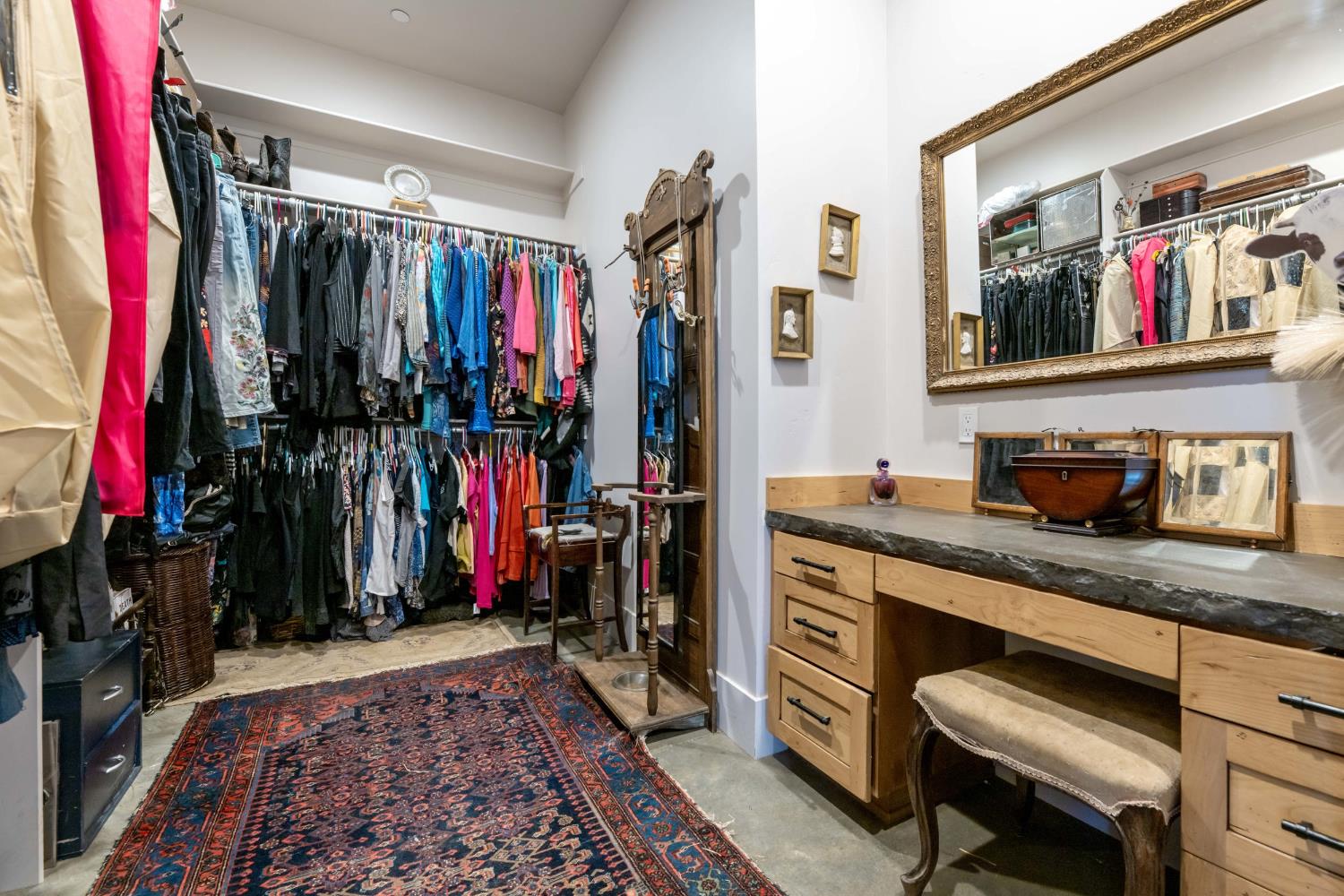 Smartsville, California, 95977, United States, 1 Bedroom Bedrooms, ,3 BathroomsBathrooms,Residential,Active,1952299