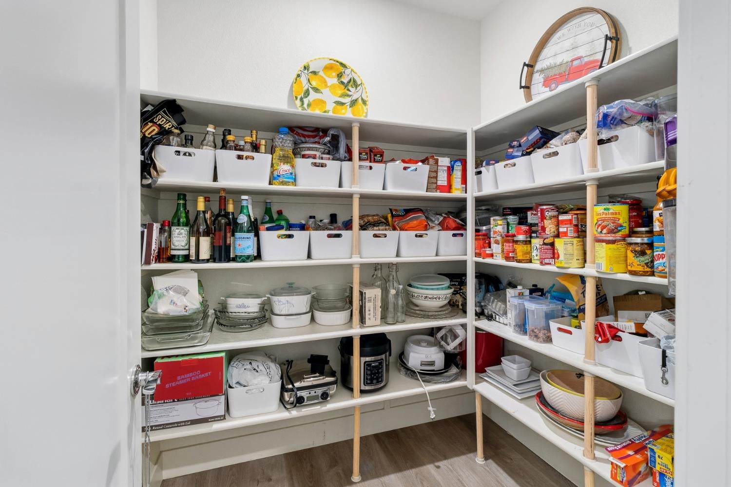 West Sacramento, California, 95605, United States, 3 Bedrooms Bedrooms, ,4 BathroomsBathrooms,Residential,Active,2008265