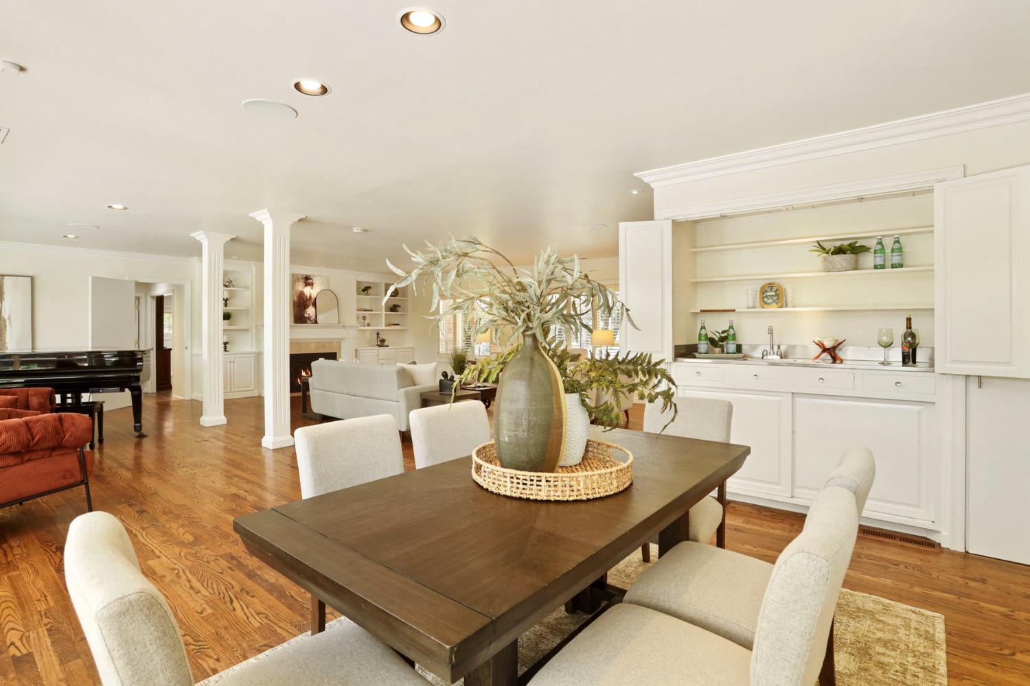 Modesto, California, 95350, United States, 4 Bedrooms Bedrooms, ,3 BathroomsBathrooms,Residential,Active,1877804