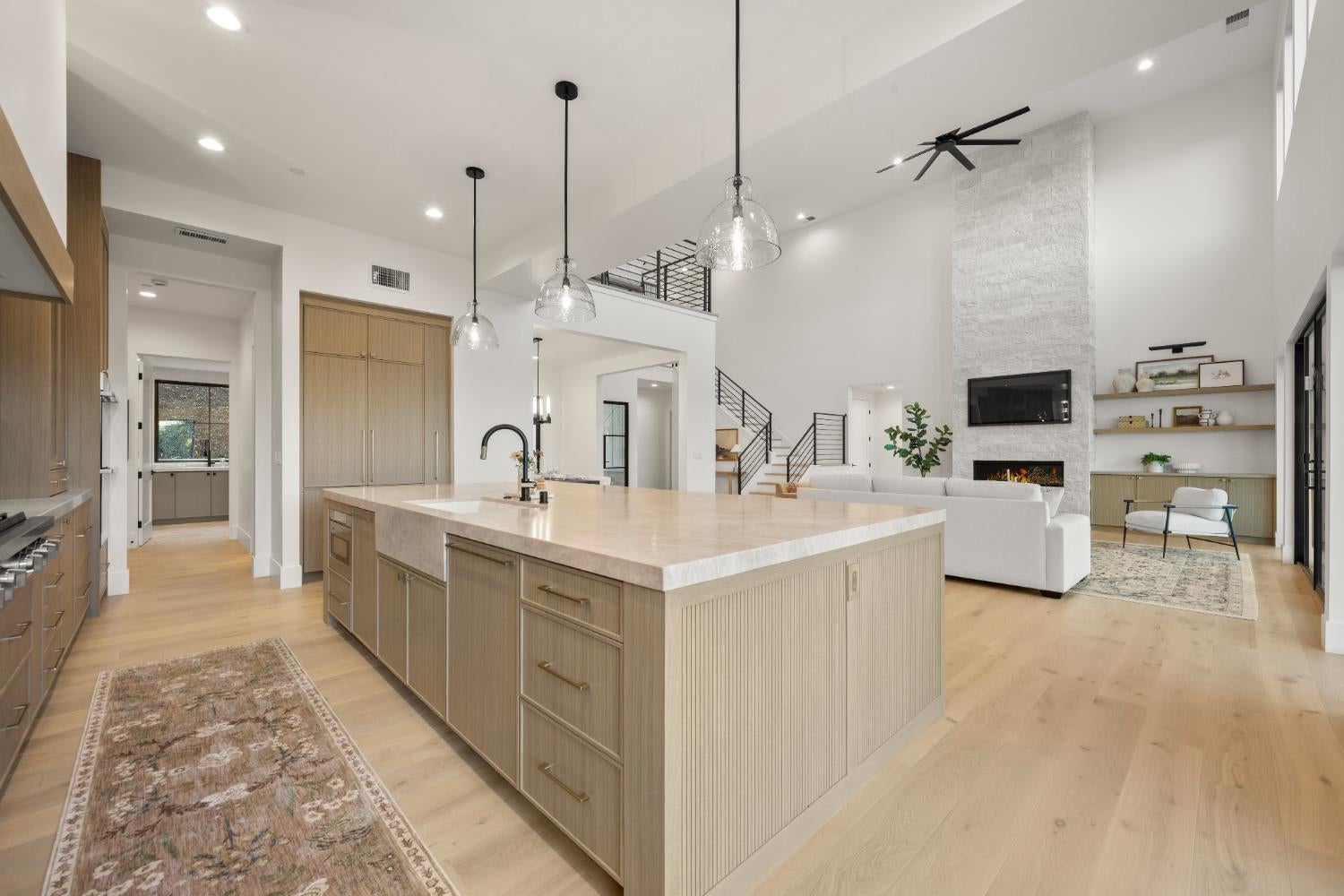 Loomis, California, 95650, United States, 5 Bedrooms Bedrooms, ,4 BathroomsBathrooms,Residential,Active,1959535