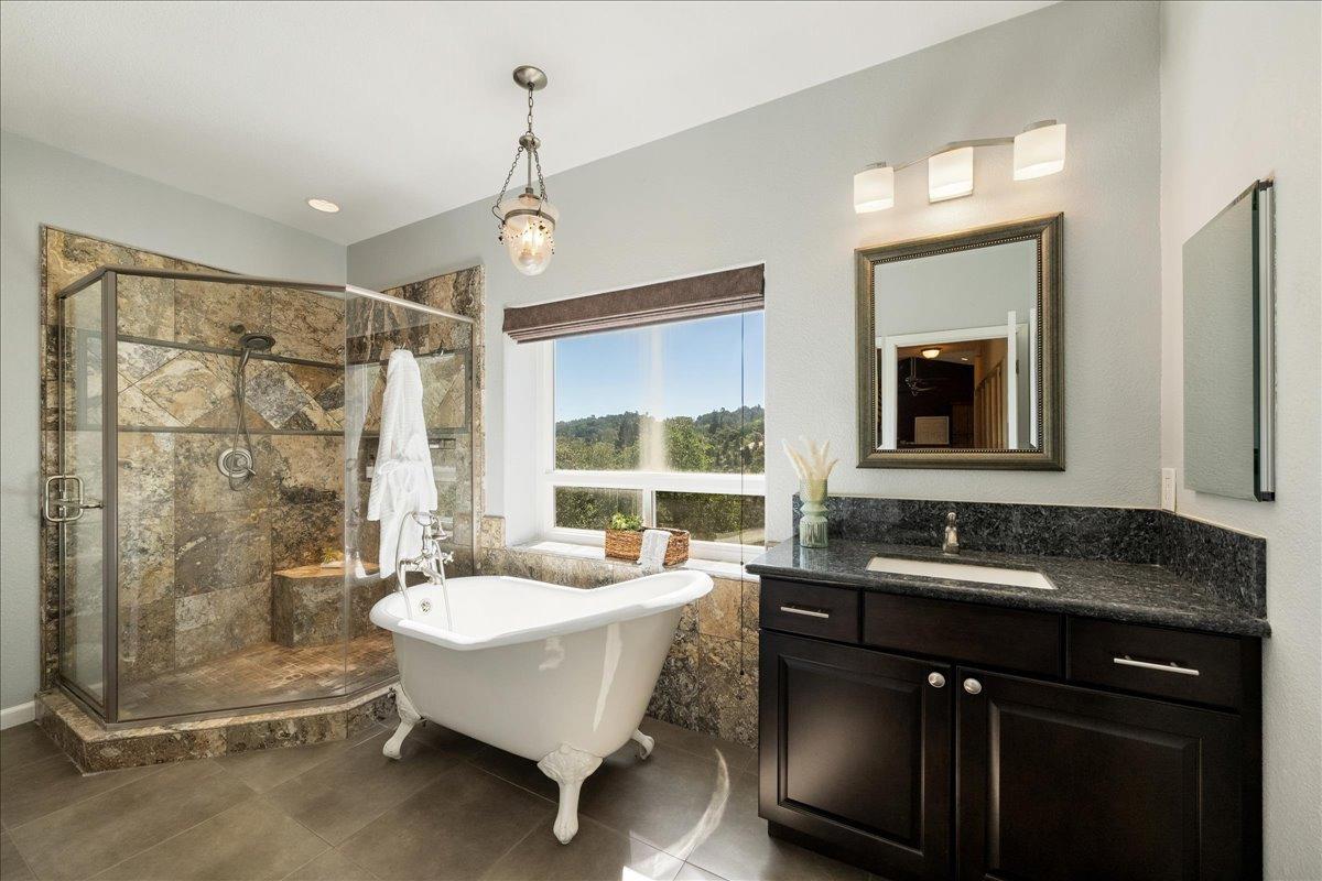 Newcastle, California, 95658, United States, 3 Bedrooms Bedrooms, ,3 BathroomsBathrooms,Residential,Active,1798198