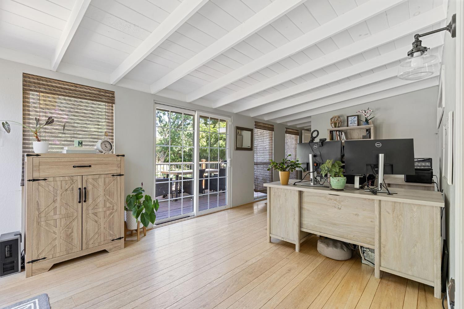 Loomis, California, 95650, United States, 3 Bedrooms Bedrooms, ,2 BathroomsBathrooms,Residential,Pending,1922290