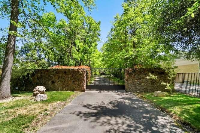 Sacramento, California, 95864, United States, 4 Bedrooms Bedrooms, ,3 BathroomsBathrooms,Residential,Active,1808144