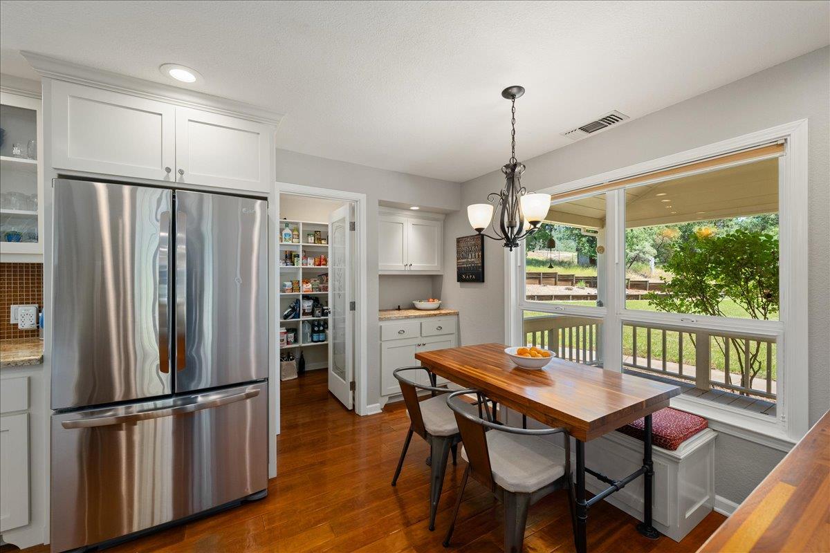 Shingle Springs, California, 95682, United States, 3 Bedrooms Bedrooms, ,3 BathroomsBathrooms,Residential,Active,1823945
