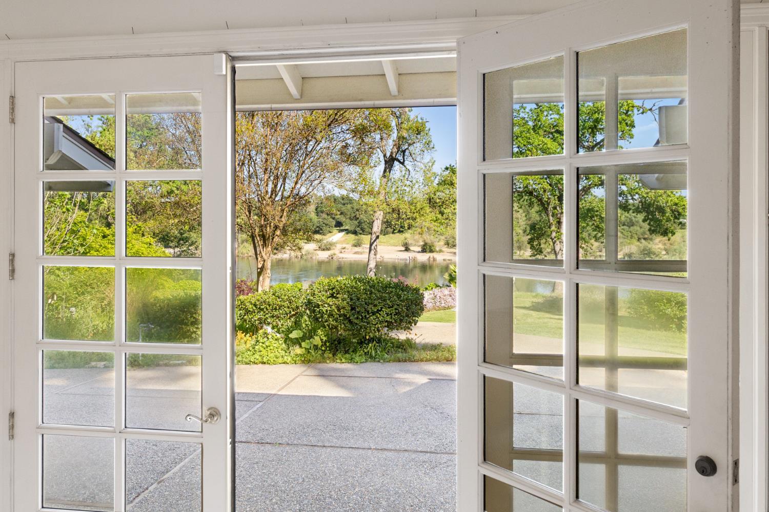 Carmichael, California, 95608, United States, 3 Bedrooms Bedrooms, ,4 BathroomsBathrooms,Residential,Active,2030586