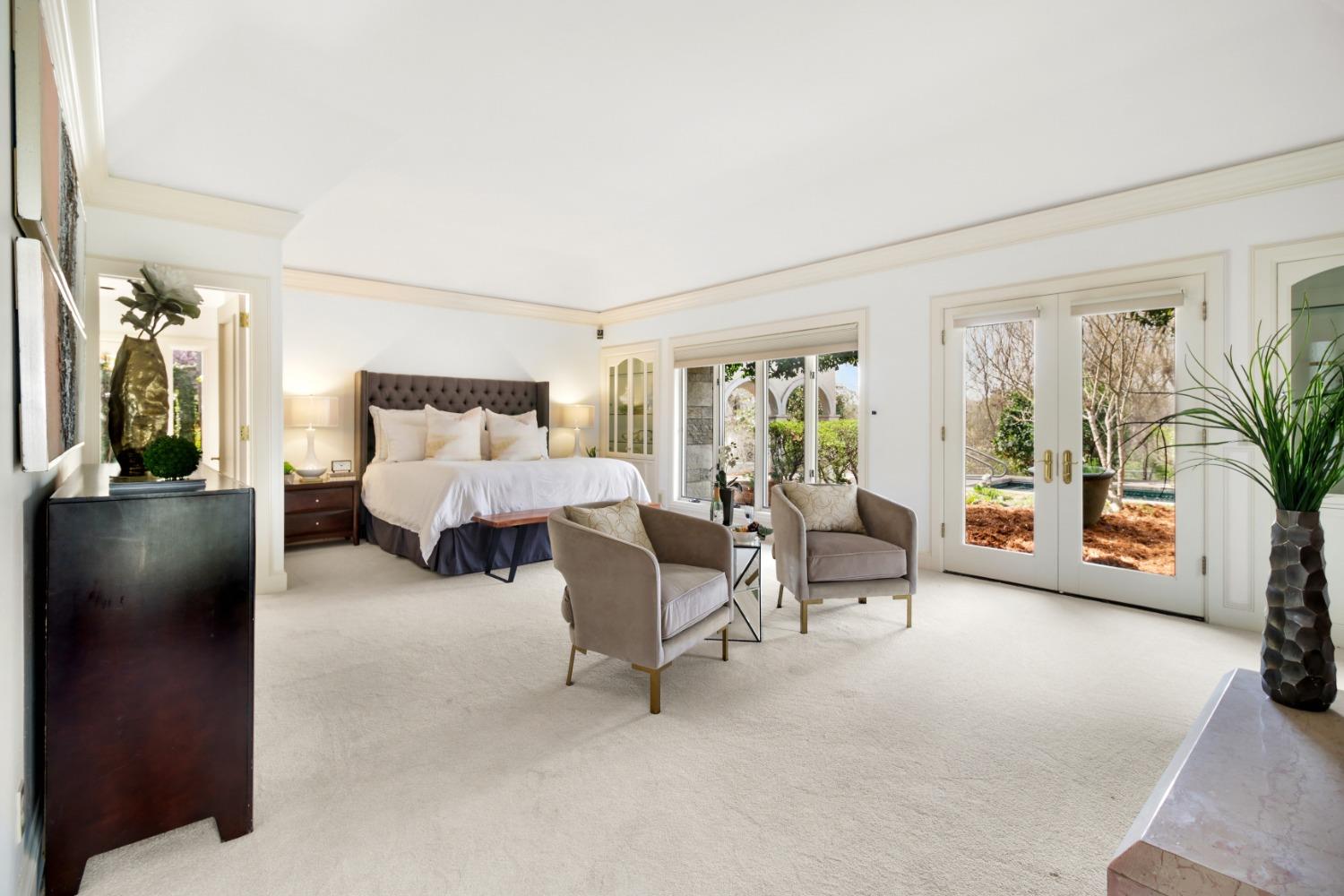 Sacramento, California, 95827, United States, 6 Bedrooms Bedrooms, ,7 BathroomsBathrooms,Residential,Active,1898041