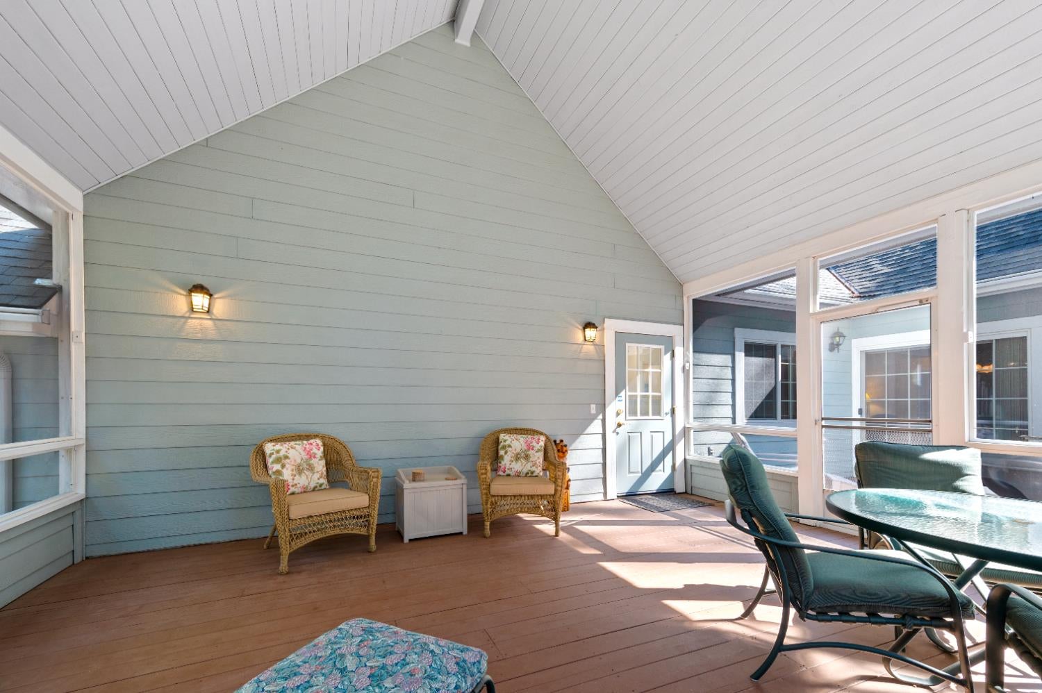 Nevada City, California, 95959, United States, 3 Bedrooms Bedrooms, ,4 BathroomsBathrooms,Residential,Active,1919052