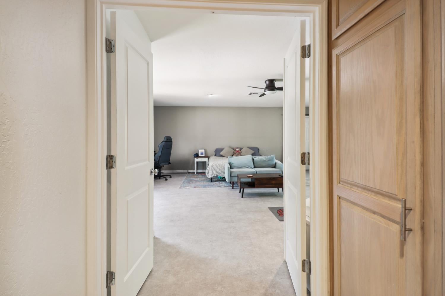 Carmichael, California, 95608, United States, 4 Bedrooms Bedrooms, ,3 BathroomsBathrooms,Residential,Active,1904149