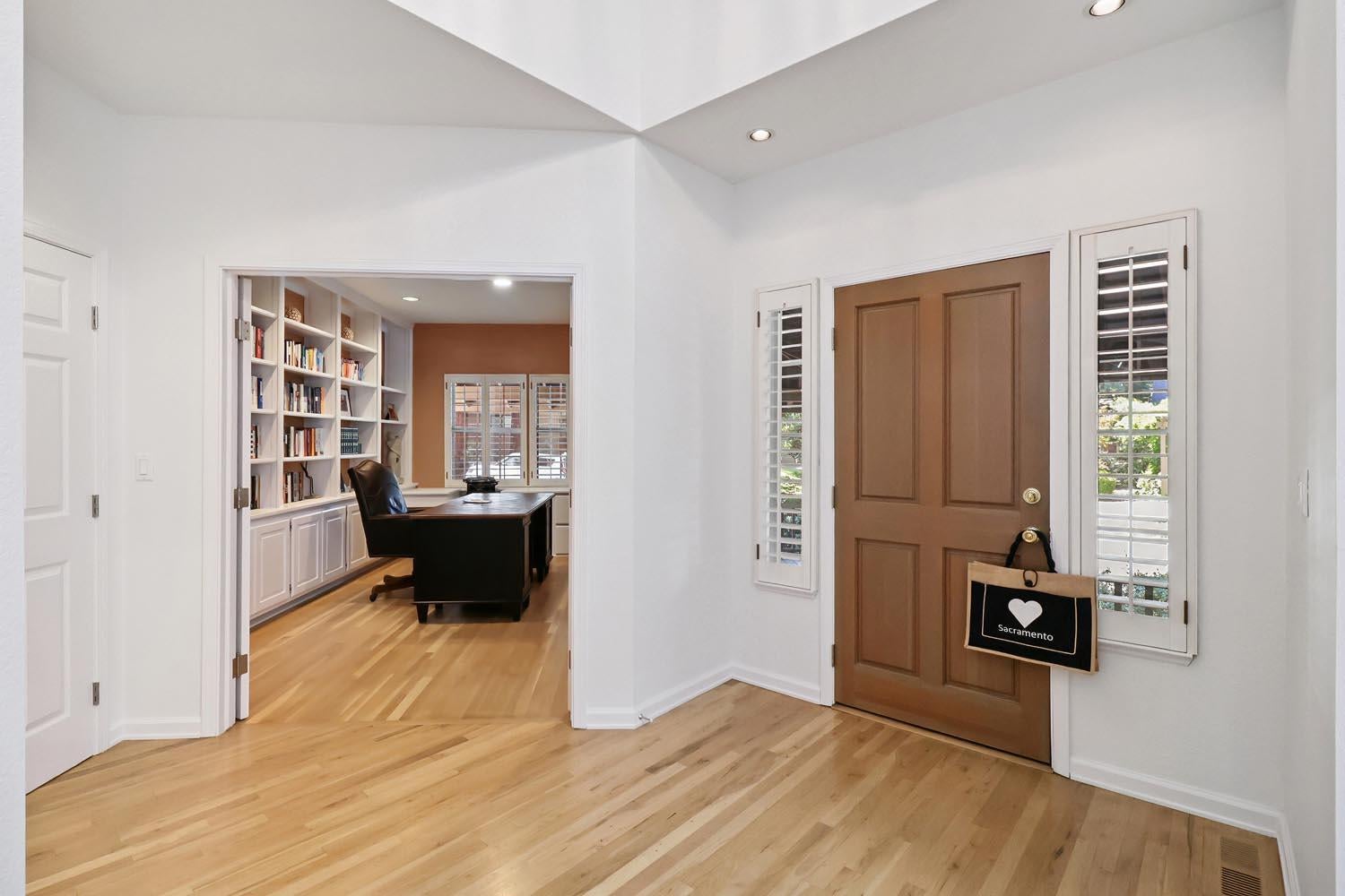 Carmichael, California, 95608, United States, 4 Bedrooms Bedrooms, ,3 BathroomsBathrooms,Residential,Active,2007341