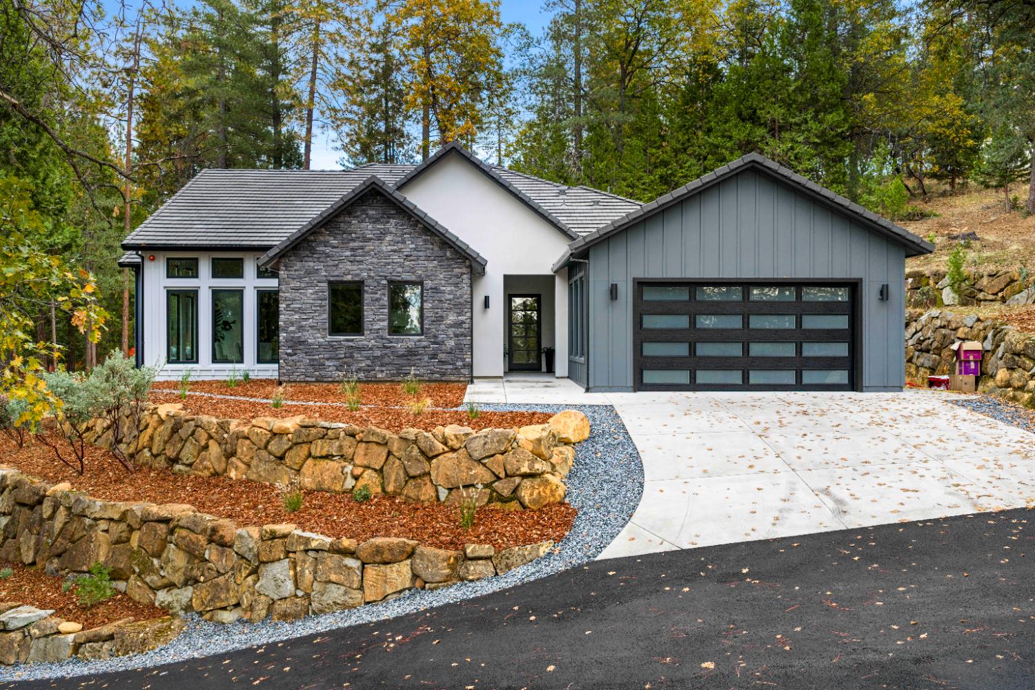 Meadow Vista, California, 95722, United States, 4 Bedrooms Bedrooms, ,4 BathroomsBathrooms,Residential,Active,1968421